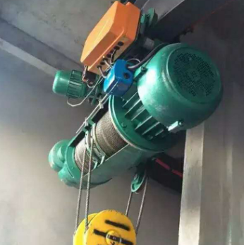 鋼絲繩電動(dòng)葫蘆該用滑觸線還是電纜線